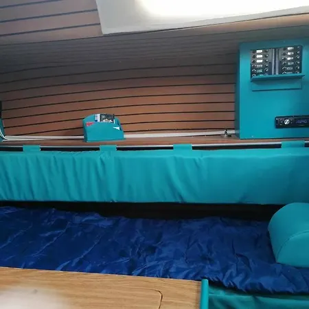 Sur Un Bateau アグド